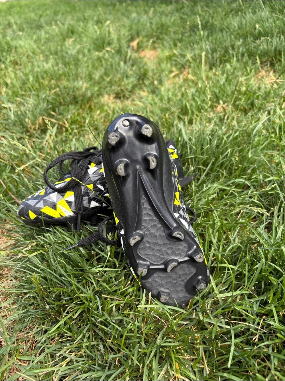 Kids Black and Yellow Patterned Athletic Shoes